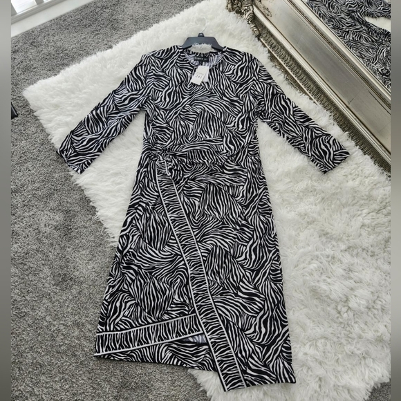 Harper 241 Zebra Pattern Long-Sleeve Wrap Front Dress. Size 14. New. - Picture 1 of 11